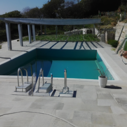 Fourniture et pose de liner pour piscine : choix de matériaux et processus d'installation Le François